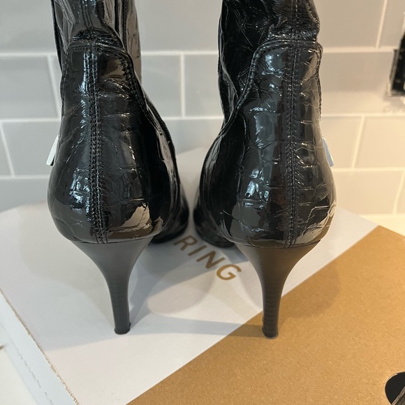 Boots in faux patent leather - Picture 4 of 6